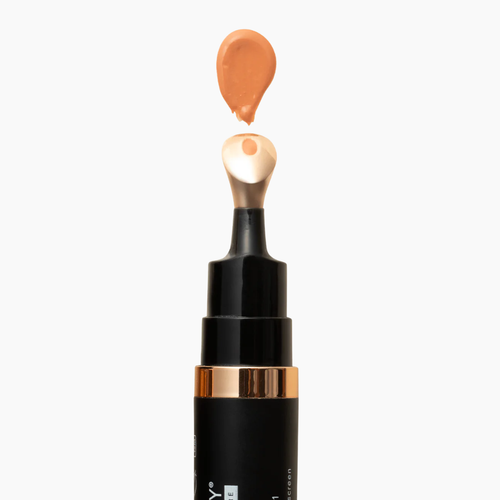 Xymera's Luminous Eye Corrector